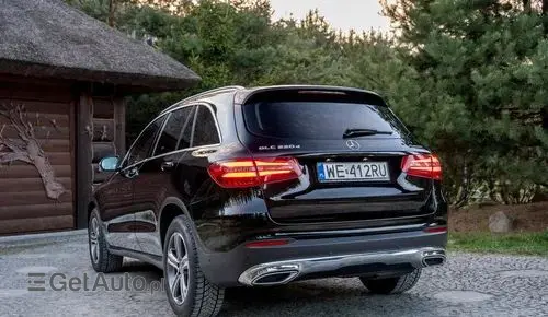 MERCEDES-BENZ GLC 