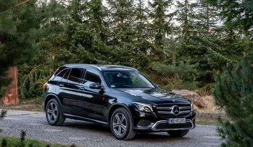 MERCEDES-BENZ GLC 