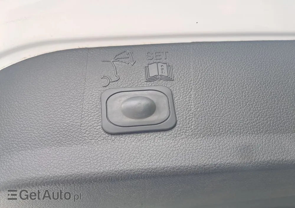 FORD Kuga 2.0 TDCi 2x4 Titanium