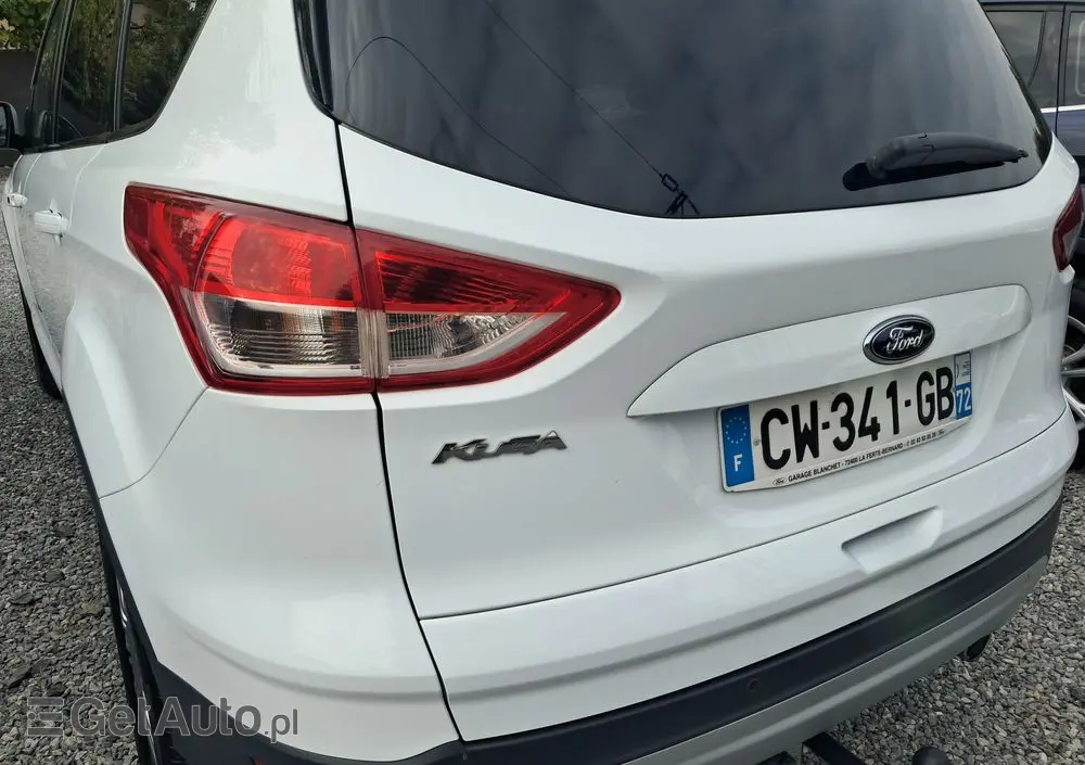 FORD Kuga 2.0 TDCi 2x4 Titanium