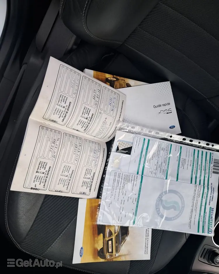 FORD Kuga 2.0 TDCi 2x4 Titanium