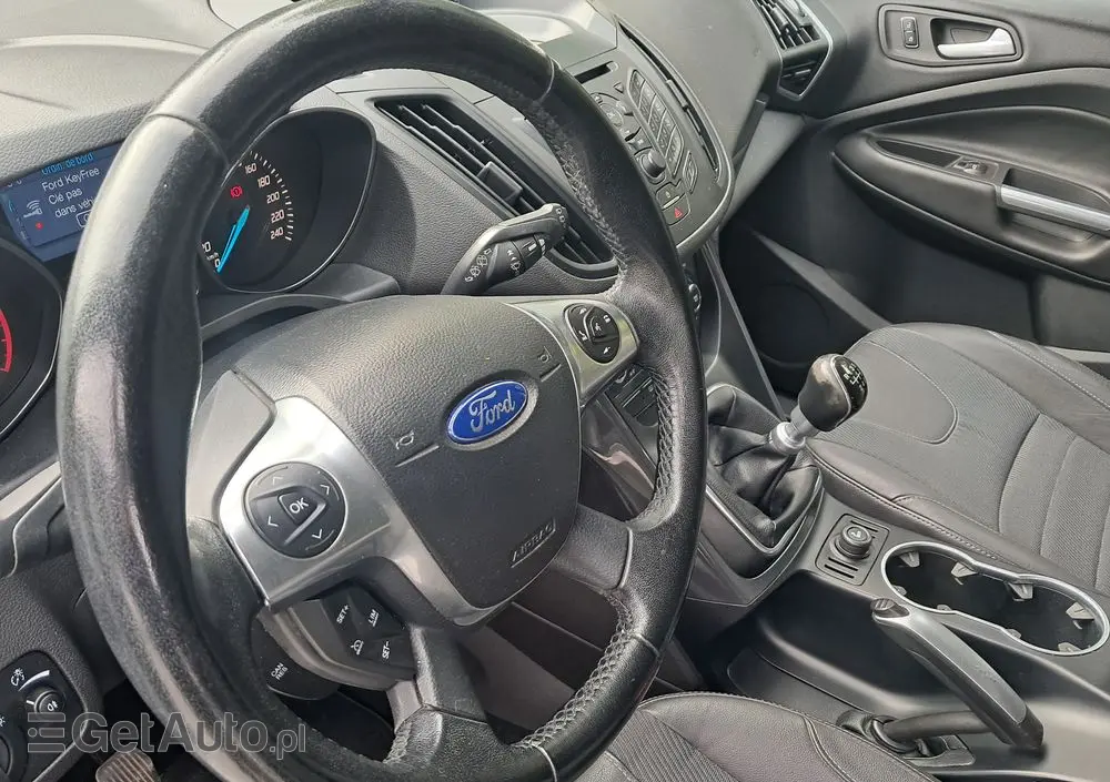 FORD Kuga 2.0 TDCi 2x4 Titanium