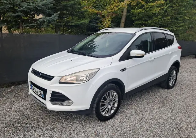 FORD Kuga 2.0 TDCi 2x4 Titanium