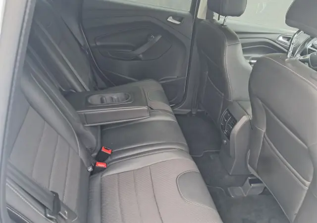 FORD Kuga 2.0 TDCi 2x4 Titanium