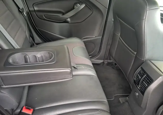 FORD Kuga 2.0 TDCi 2x4 Titanium