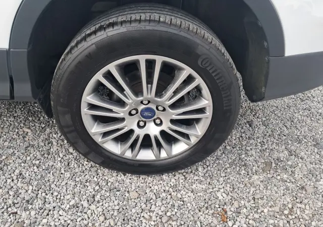 FORD Kuga 2.0 TDCi 2x4 Titanium