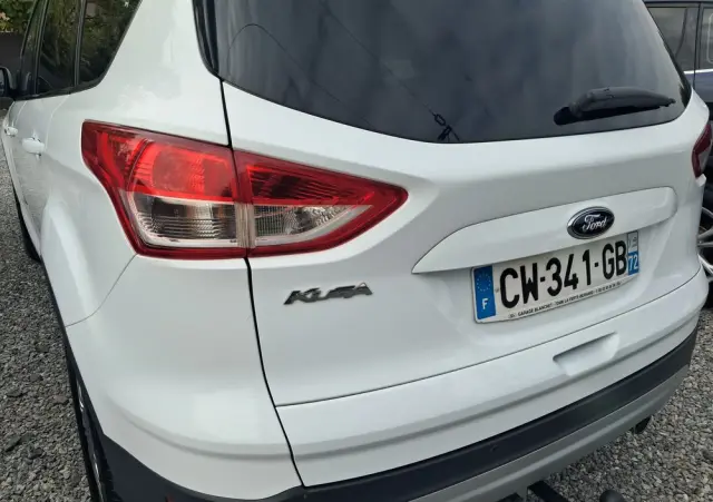 FORD Kuga 2.0 TDCi 2x4 Titanium