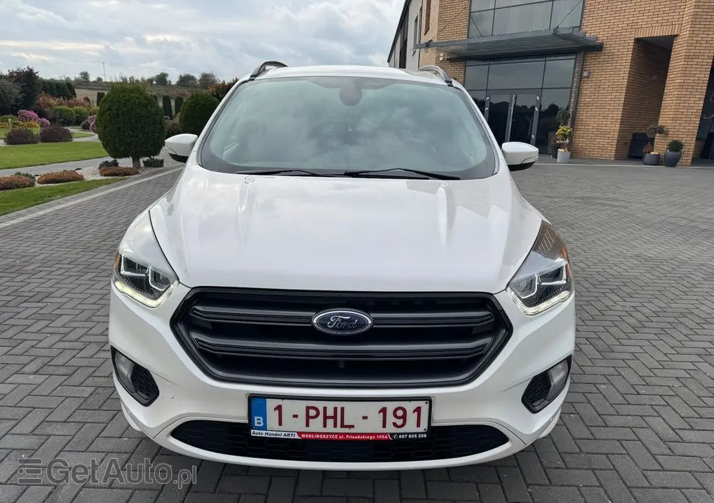 FORD Kuga 2.0 TDCi 2x4 ST-Line