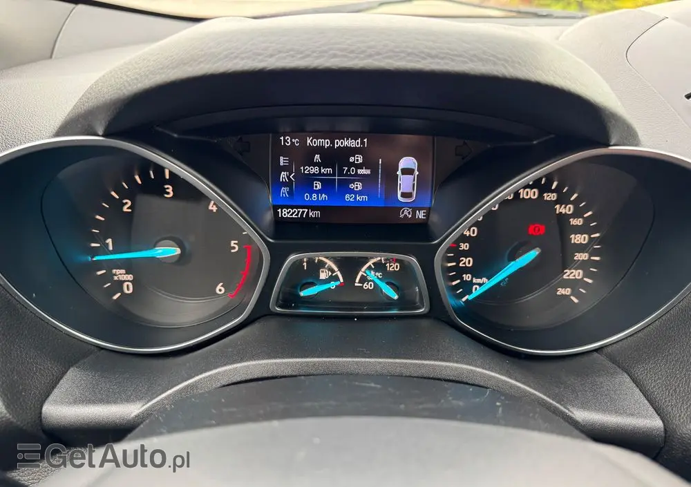 FORD Kuga 2.0 TDCi 2x4 ST-Line