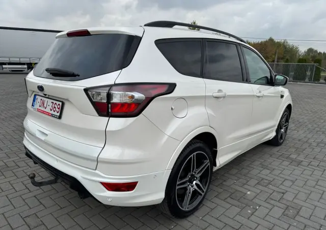 FORD Kuga 2.0 TDCi 2x4 ST-Line