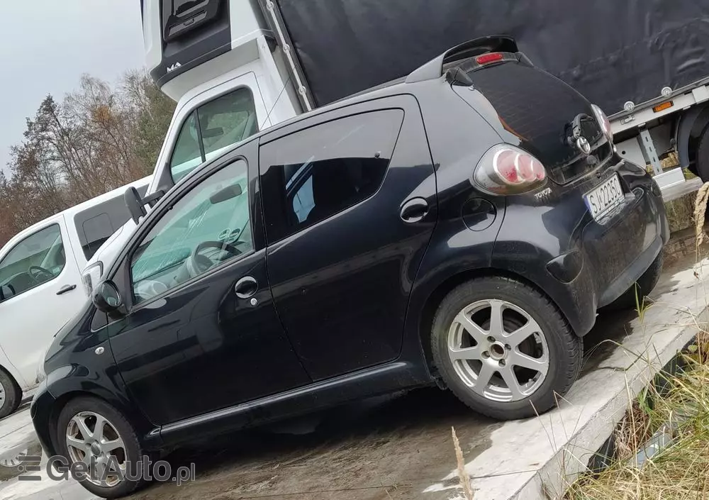 TOYOTA Aygo 