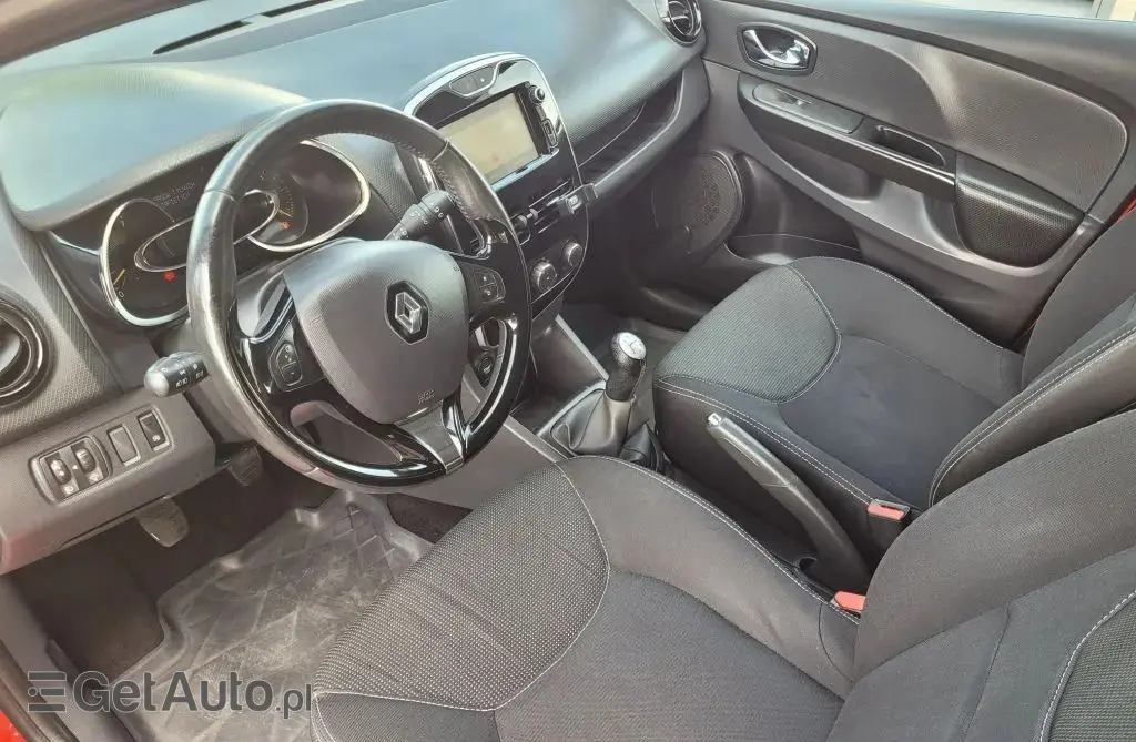 RENAULT Clio 