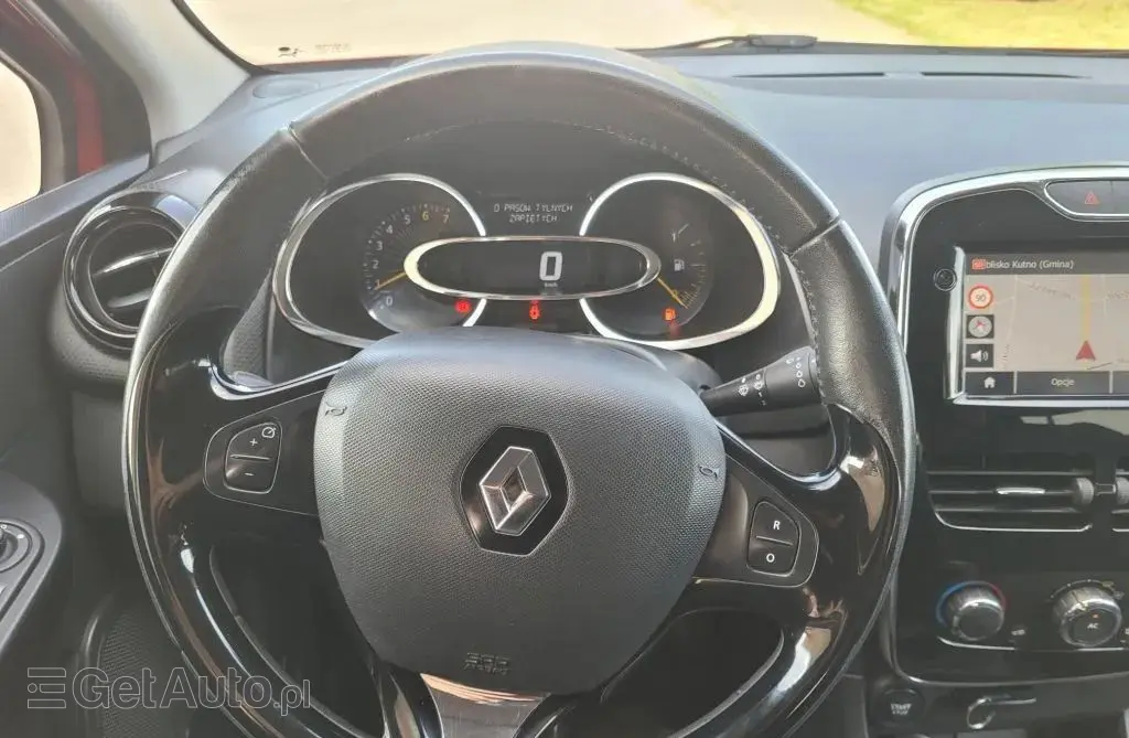 RENAULT Clio 