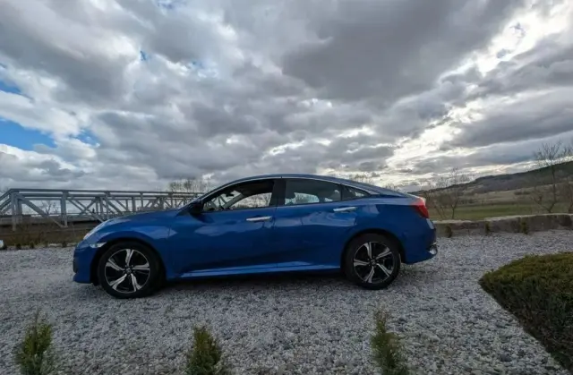 HONDA Civic 