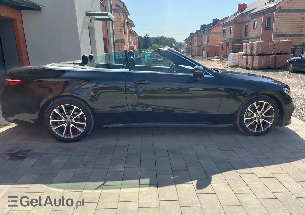 MERCEDES-BENZ Klasa E 200 4Matic 9G-TRONIC AMG Line