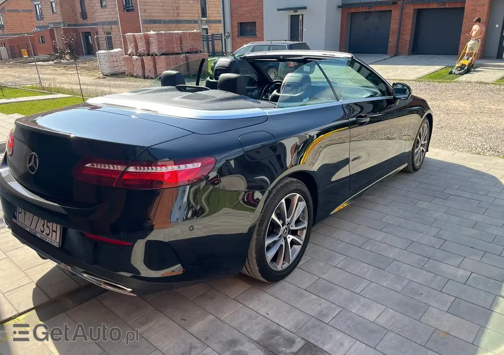 MERCEDES-BENZ Klasa E 200 4Matic 9G-TRONIC AMG Line