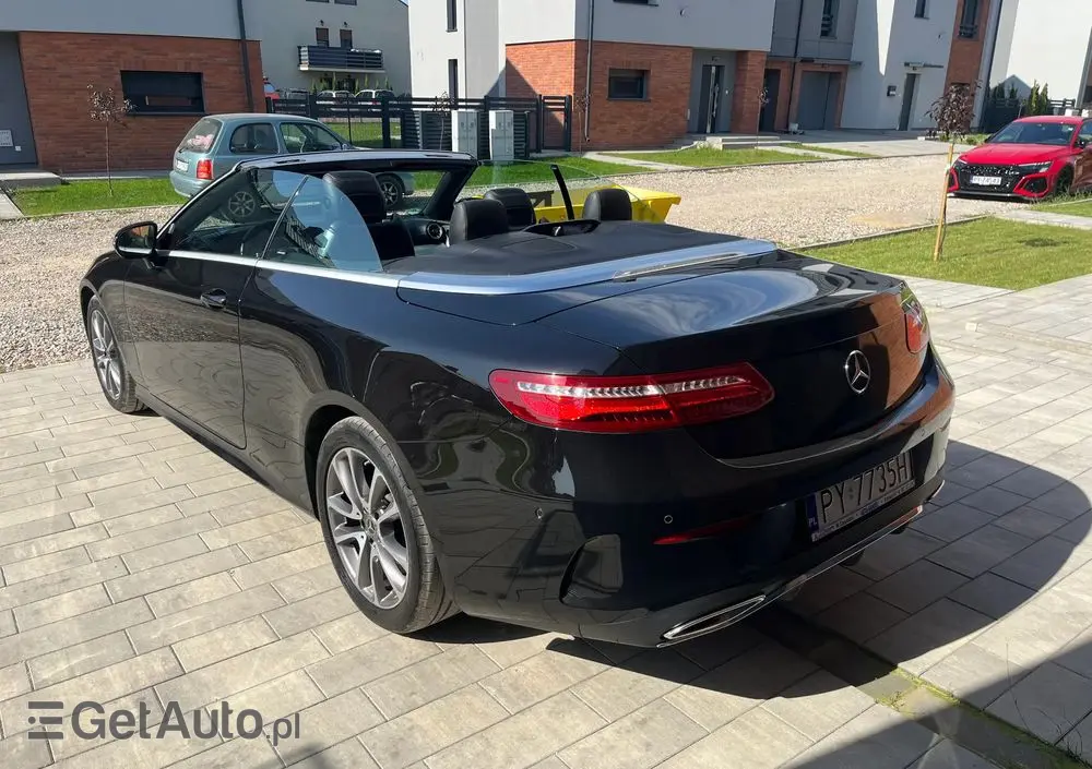 MERCEDES-BENZ Klasa E 200 4Matic 9G-TRONIC AMG Line