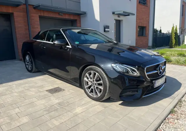 MERCEDES-BENZ Klasa E 200 4Matic 9G-TRONIC AMG Line