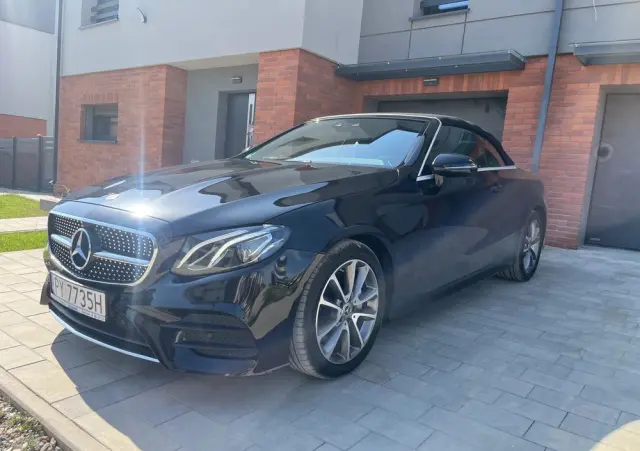 MERCEDES-BENZ Klasa E 200 4Matic 9G-TRONIC AMG Line