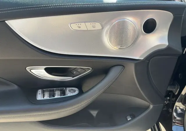 MERCEDES-BENZ Klasa E 200 4Matic 9G-TRONIC AMG Line