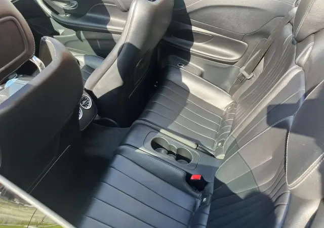 MERCEDES-BENZ Klasa E 200 4Matic 9G-TRONIC AMG Line