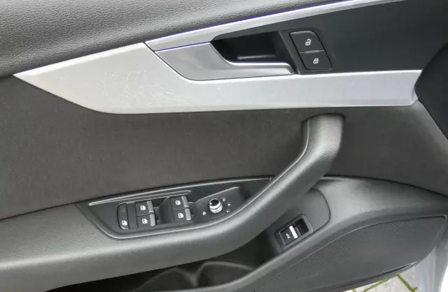 AUDI A4 2.0 TDI (150 KM)