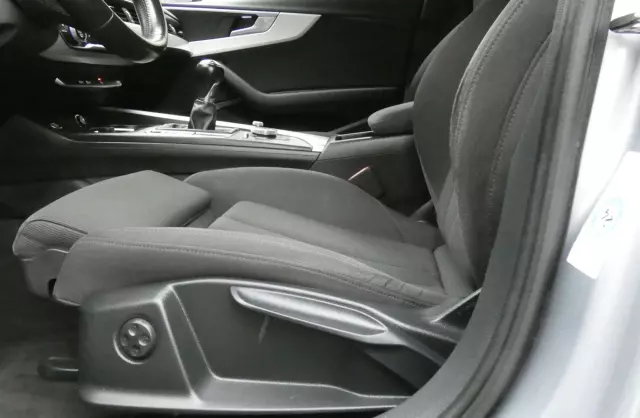 AUDI A4 2.0 TDI (150 KM)