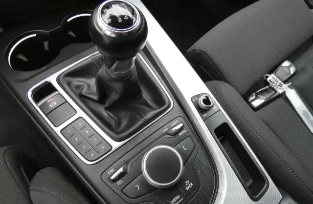 AUDI A4 2.0 TDI (150 KM)