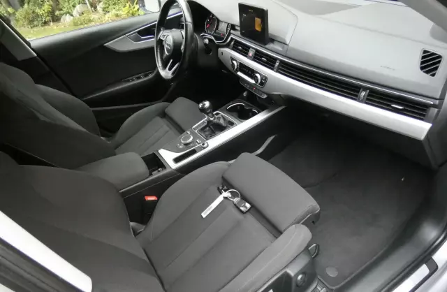AUDI A4 2.0 TDI (150 KM)