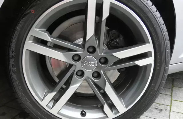 AUDI A4 2.0 TDI (150 KM)