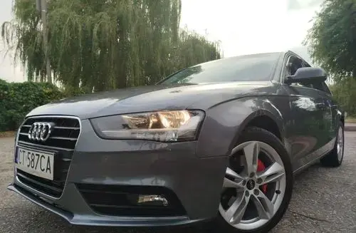 AUDI A4 