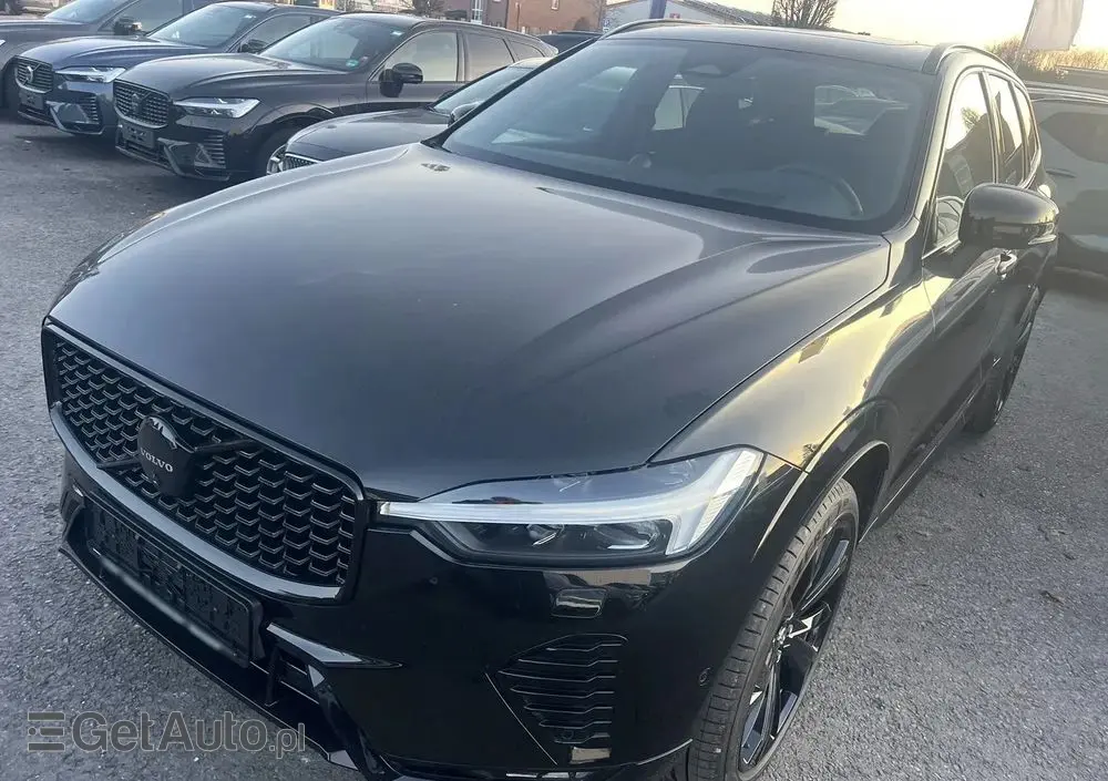 VOLVO XC 60 B5 B AWD Ultra Black Edition