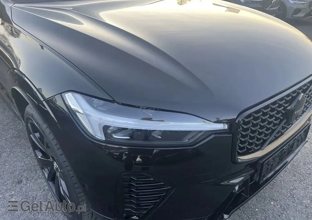 VOLVO XC 60 B5 B AWD Ultra Black Edition