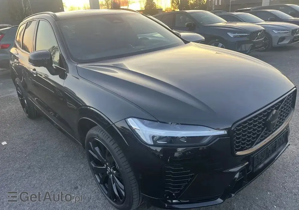 VOLVO XC 60 B5 B AWD Ultra Black Edition