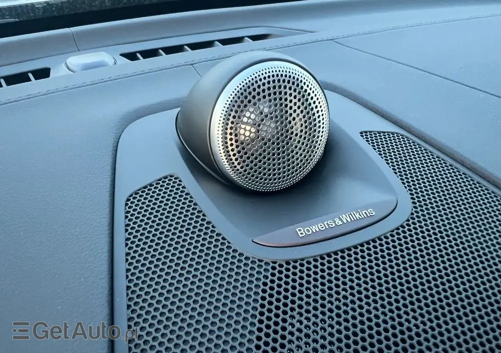 VOLVO XC 60 B5 B AWD Ultra Black Edition