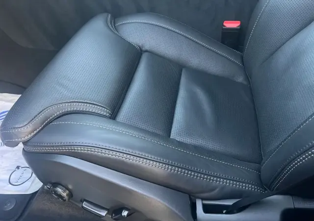 VOLVO XC 60 B5 B AWD Ultra Black Edition