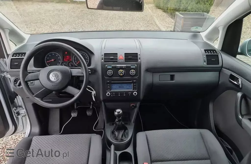 VOLKSWAGEN Touran 
