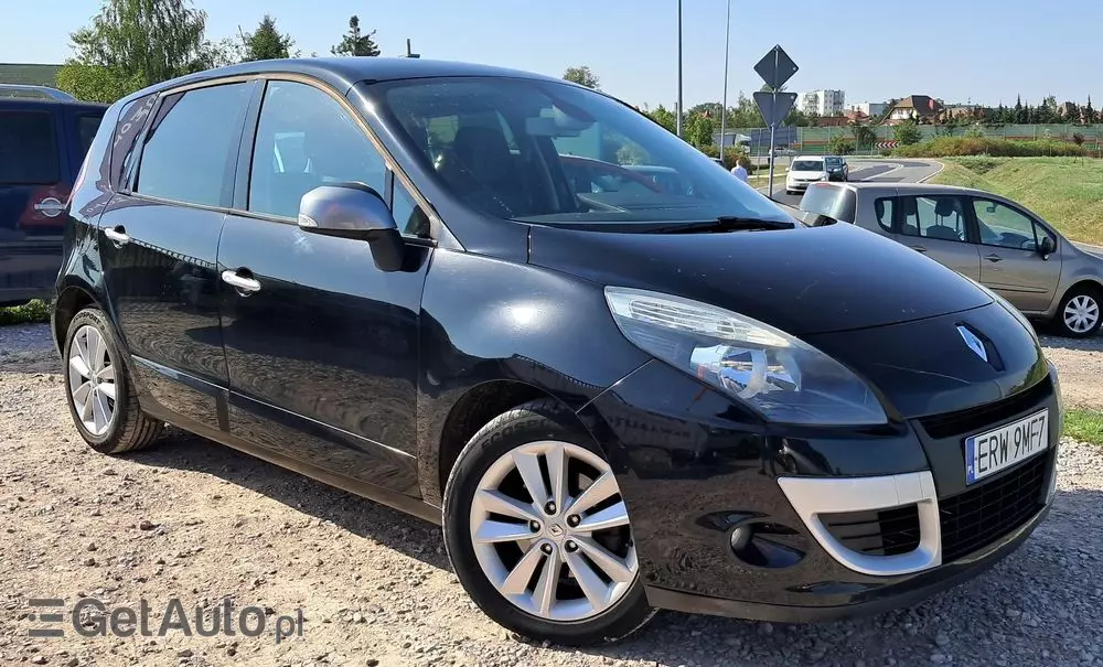 RENAULT Scenic 1.6 16V 110 TomTom Edition