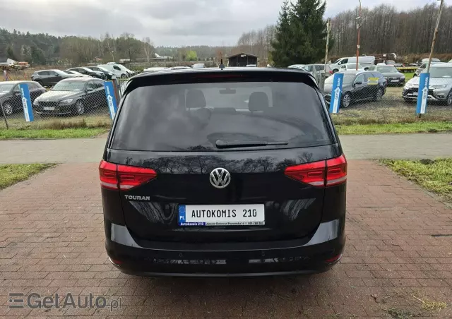 VOLKSWAGEN Touran 