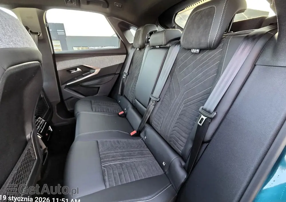 PEUGEOT 3008 1.2 PureTech mHEV GT E-DCS6