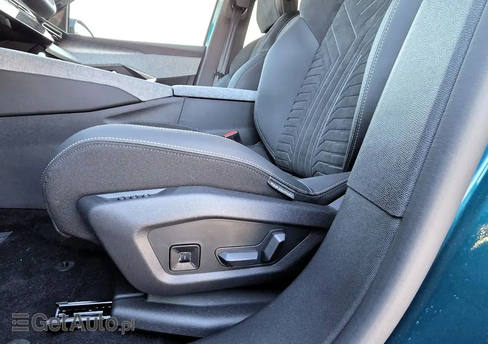 PEUGEOT 3008 1.2 PureTech mHEV GT E-DCS6