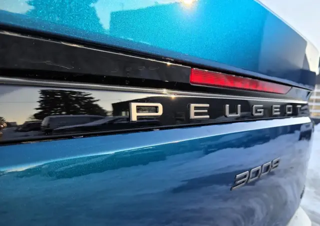 PEUGEOT 3008 1.2 PureTech mHEV GT E-DCS6