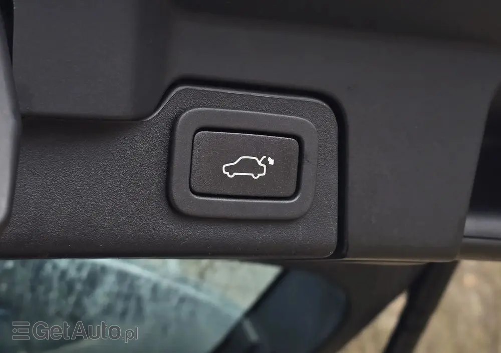 LAND ROVER Range Rover Evoque D150 R-Dynamic HSE