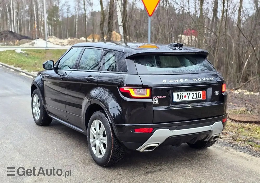 LAND ROVER Range Rover Evoque D150 R-Dynamic HSE