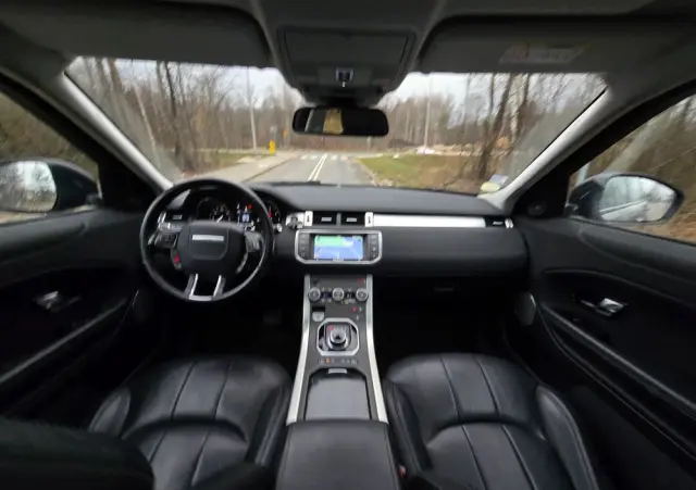 LAND ROVER Range Rover Evoque D150 R-Dynamic HSE