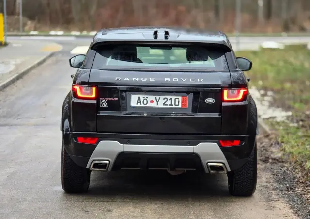 LAND ROVER Range Rover Evoque D150 R-Dynamic HSE