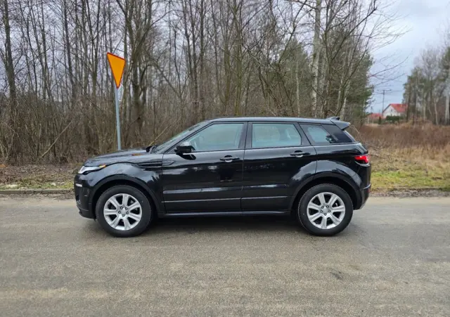 LAND ROVER Range Rover Evoque D150 R-Dynamic HSE
