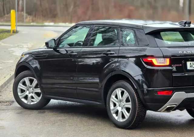 LAND ROVER Range Rover Evoque D150 R-Dynamic HSE
