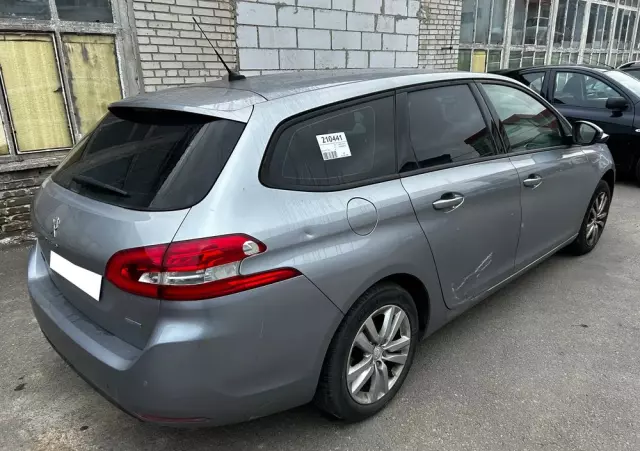 PEUGEOT 308 SW BlueHDi 120 Stop & Start Active