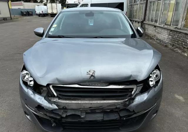 PEUGEOT 308 SW BlueHDi 120 Stop & Start Active